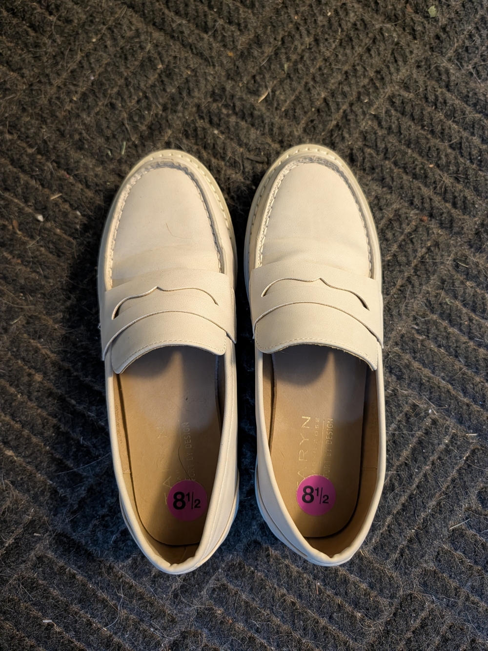 Taryn Rose Women's Cream Leather Penny Loafers 8.5